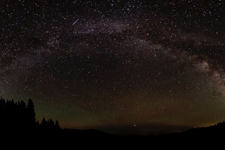 Milky Way panorama with Perseid meteors