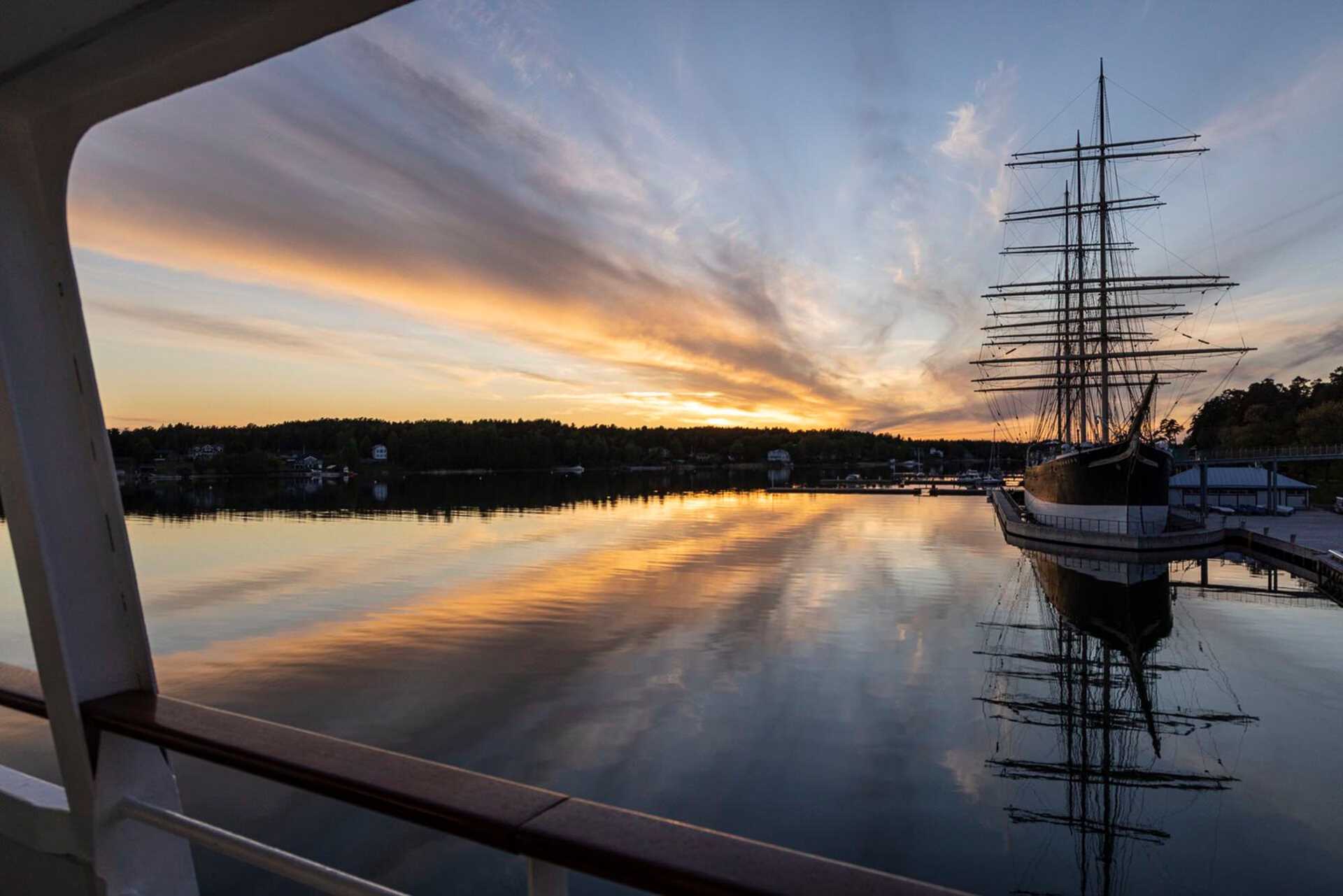 ship in sunset